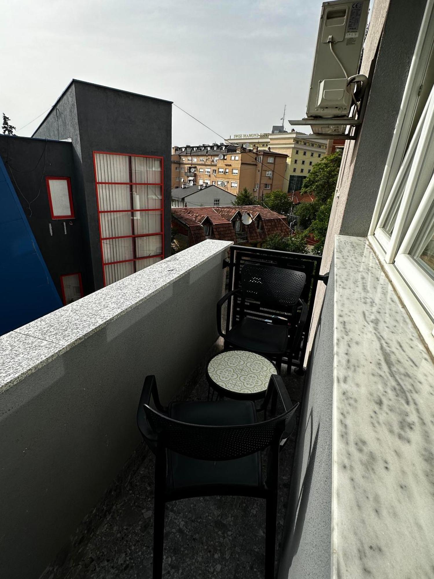 Zet Apartments - Bedroom & Bathroom Pristina Exterior photo